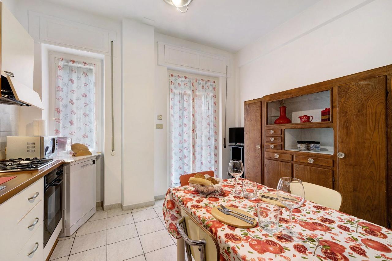 Casa Rosso Melograno Lägenhet Alassio Exteriör bild
